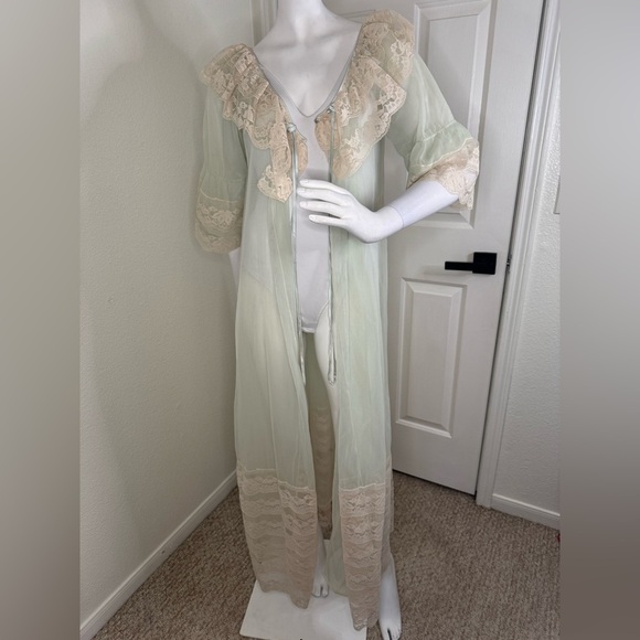 Intimi 1960 Vintage Cream Shapewear Robe with Lace Trim Size L.  #158 - Picture 1 of 13